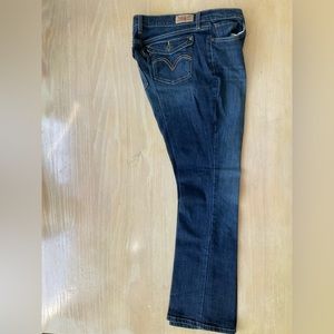 Levi’s 515 Boot Cut jeans, size 6M